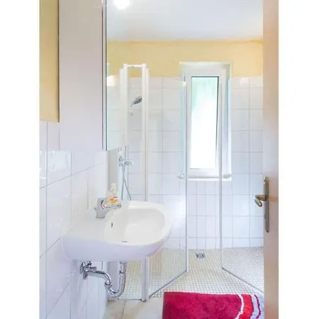 Holiday home Below Comfortable Klockenhagen