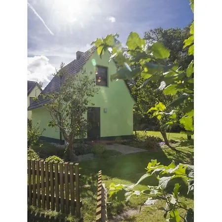 Holiday home Below Comfortable *