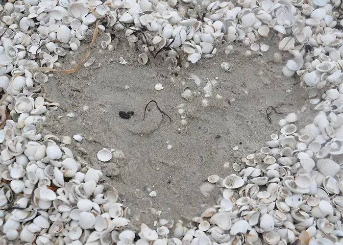 Below Comfortable Klockenhagen